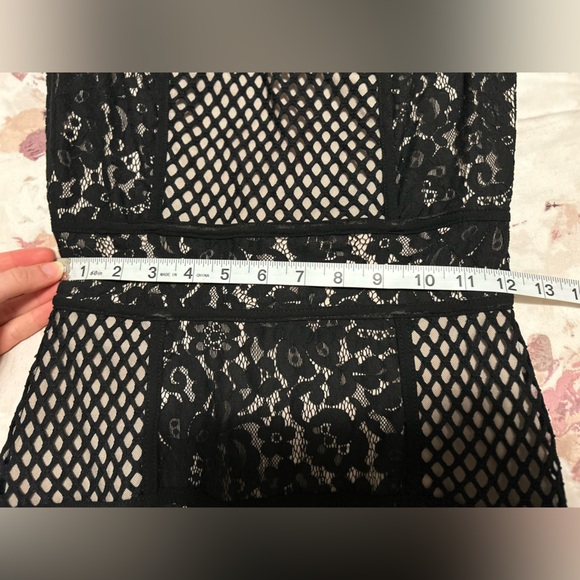 YAYA&CO Gorgeous Lace Cocktail Dress - Picture 5 of 7